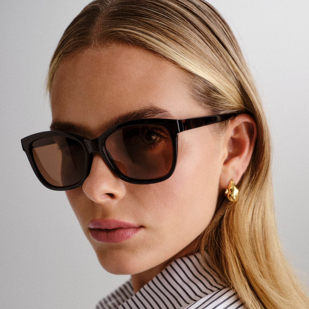 Allambie Sunglasses - Black Lifestyle