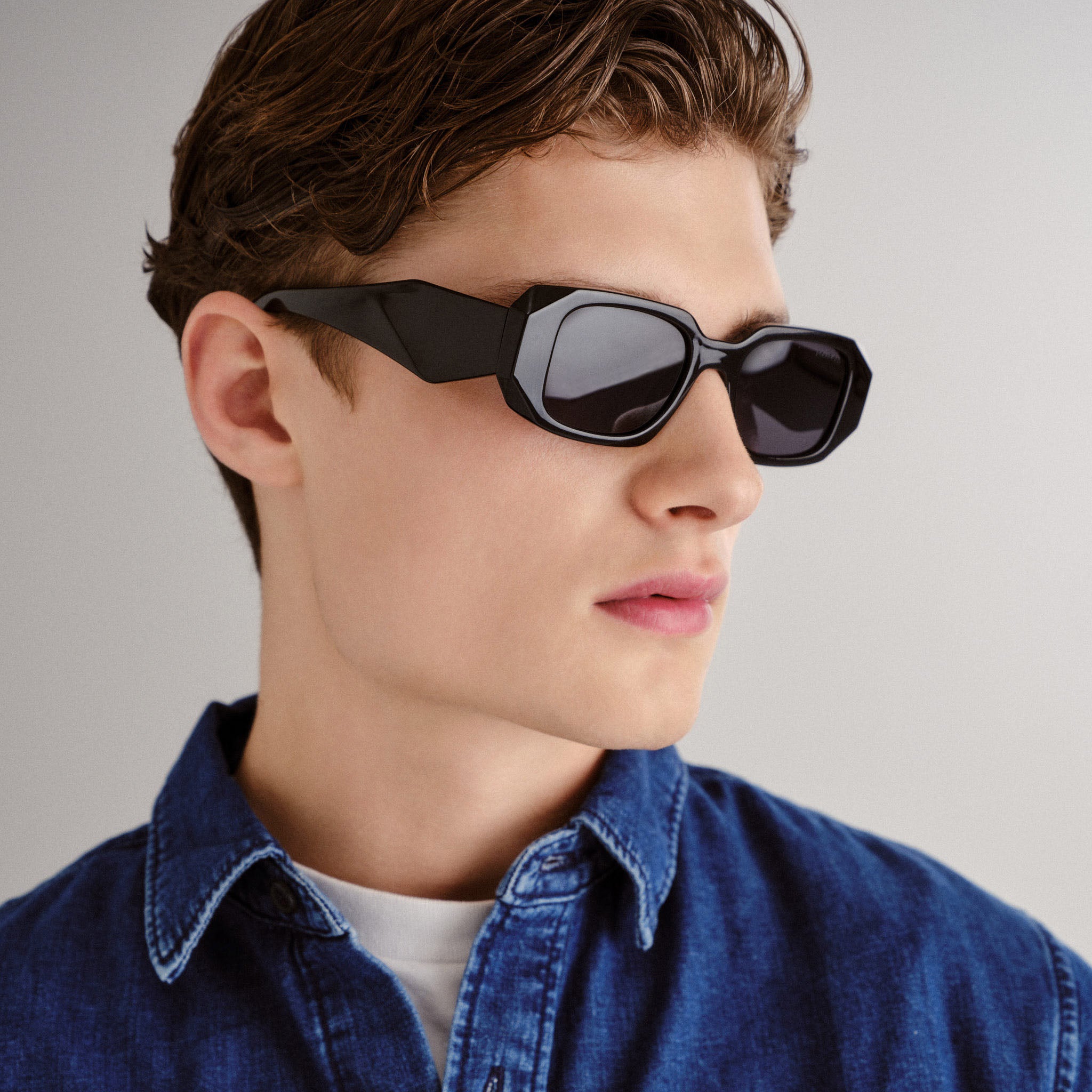 Enviro Bold Sunglasses - Black – Cancer Council Shop