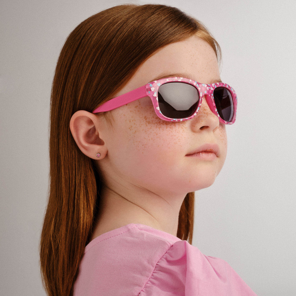 Ducky Sunglasses - Pink Lifestyle