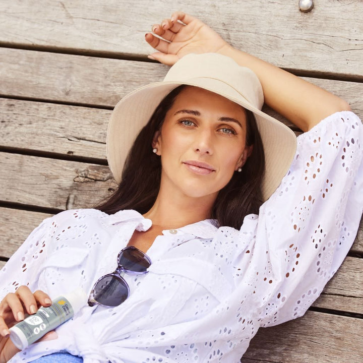 Sadie Linen Bucket Hat - Beige